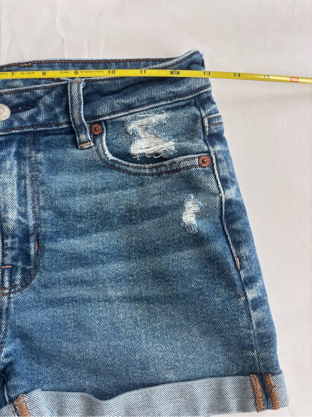 American Eagle Outfitters | Distressed Dark Blue Cuffed Denim Shorts | Size: 00 - Picture 2 of 4